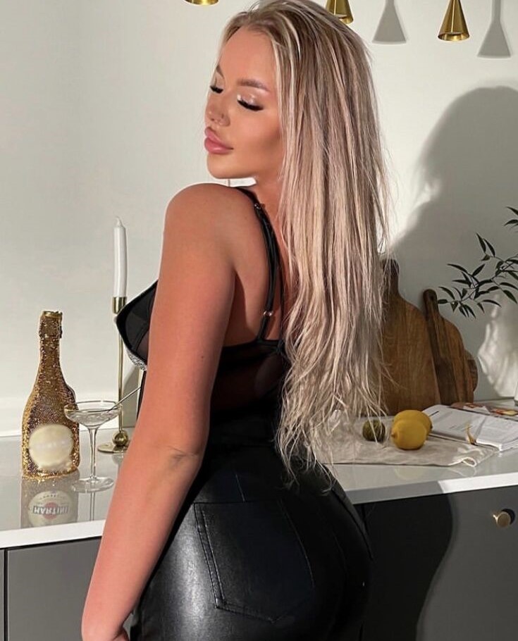 Валерия - премиум эскорт услуги